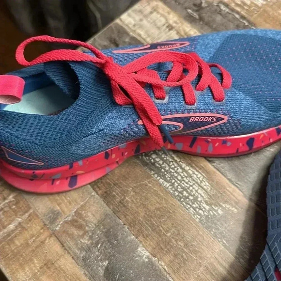 Brooks Blue and pink Running Shoes - Picture 2 of 4